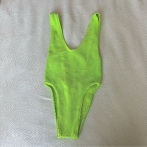 CLASSIC SCOOP NECK ONE SIZE ONE PIECE BIKINI SWIMSUIT